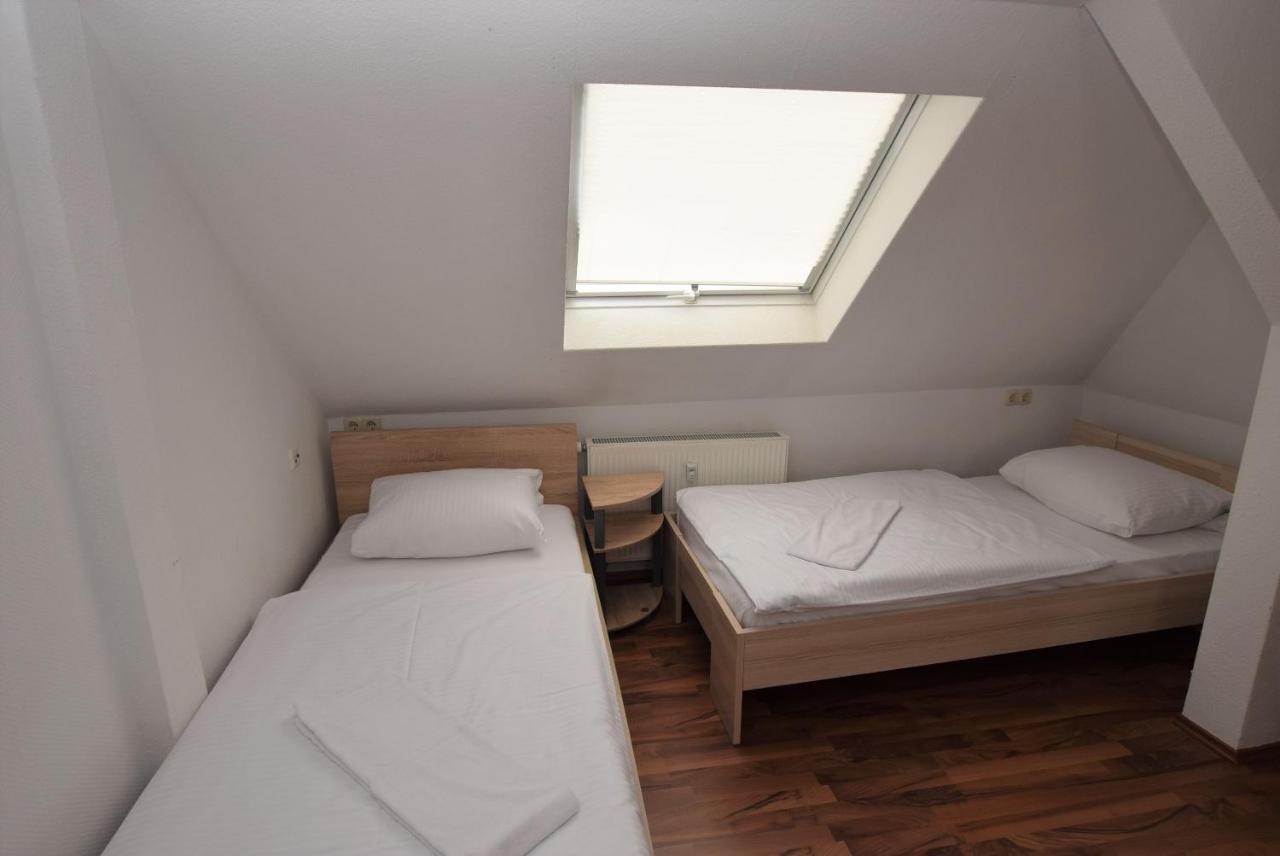 Nuertingen Zimmer Eksteriør bilde