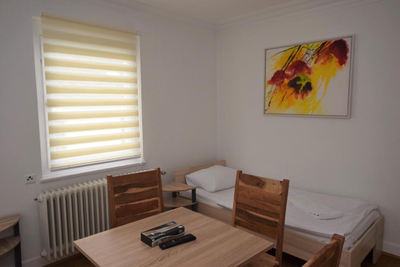 Nuertingen Zimmer Eksteriør bilde