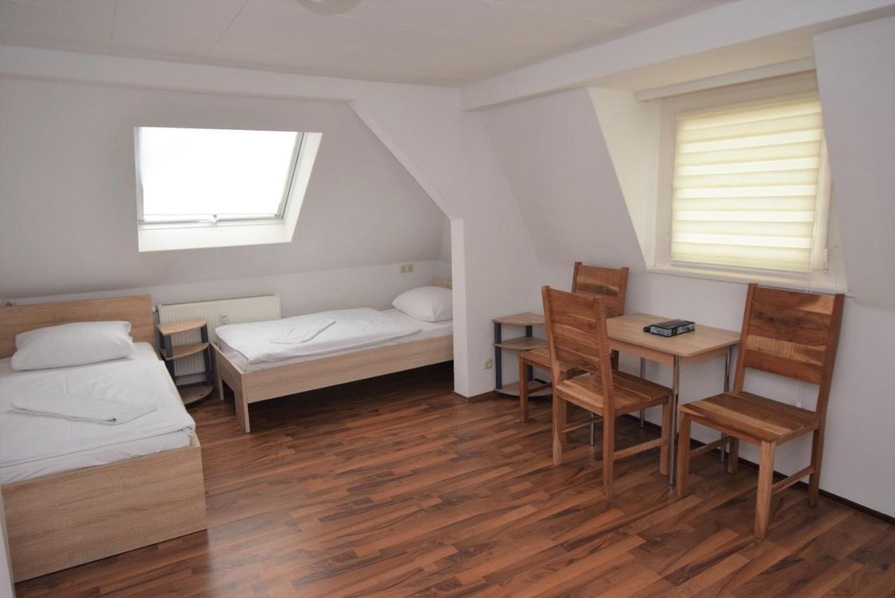 Nuertingen Zimmer Eksteriør bilde